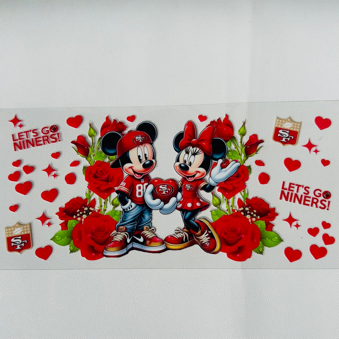Mouse red flowers